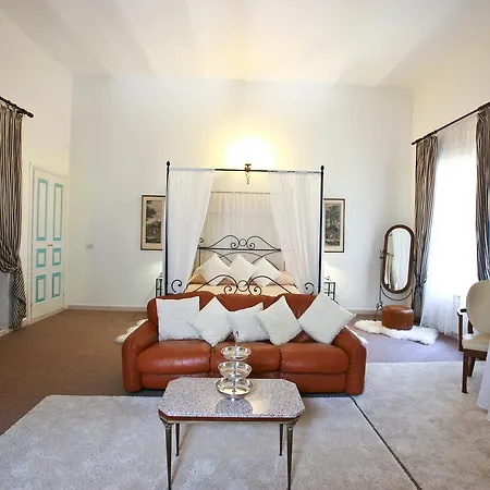 Grant Relais Üdülőközpont Pomezia